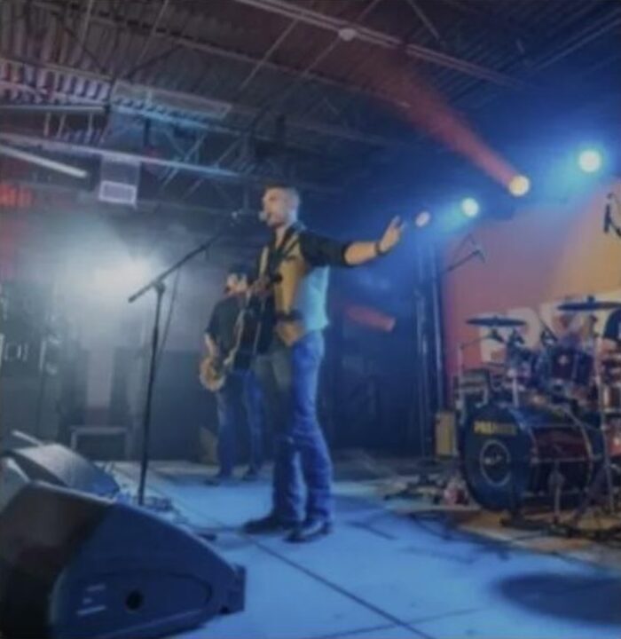 Schaefer Mueller performing live